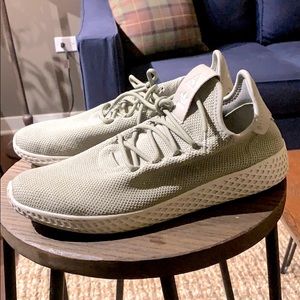 Men's Adidas Pharrell Williams Tennis Hu Shoe